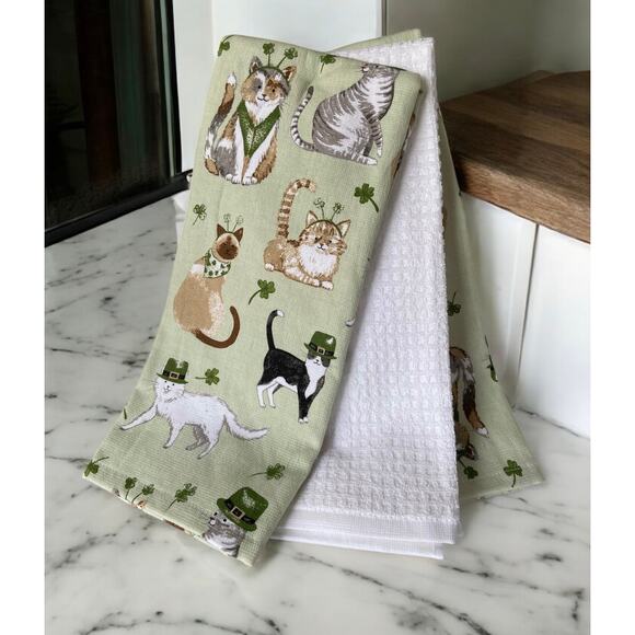 NWT Irish St. Patrick's Green Tabby Cat Cats Kitten Kitchen 2 Piece Towel Set - Picture 1 of 2